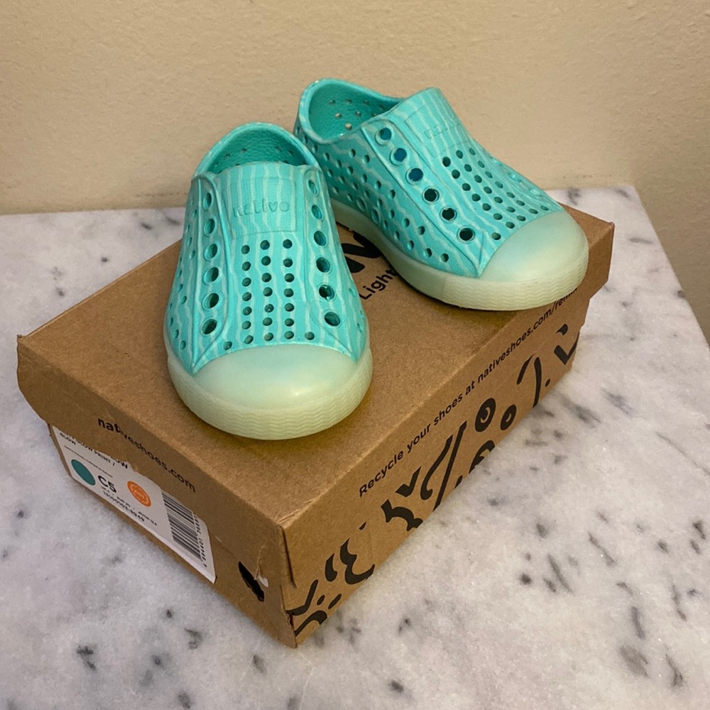 Kid’s Native Jefferson Glow Shoes